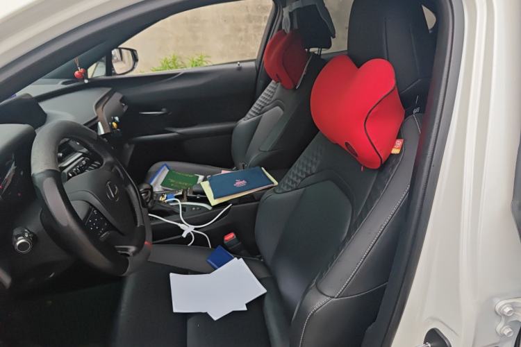 Used Lexus UX 2020 260h Explore-Cool Edition Left Front Seat