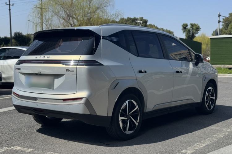 Used AION Y 2023 Younger Star Edition