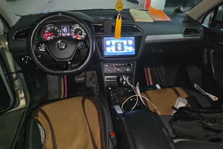 Used Volkswagen Tiguan L 2017 330TSI Automatic Two-Wheel Drive Luxury Edition
