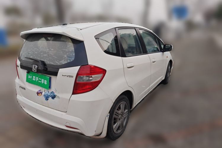 Used Honda Fit 2011 1.3L manual Comfort version
