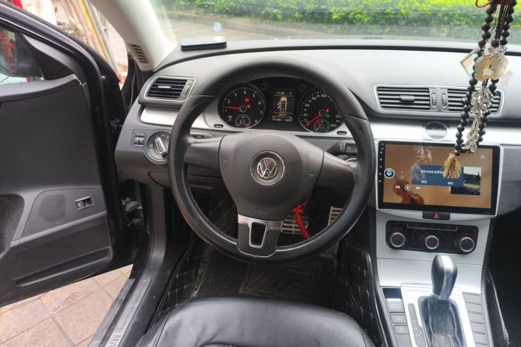 Used Volkswagen Magotan 2015 1.8TSI Comfort Model Steering Wheel