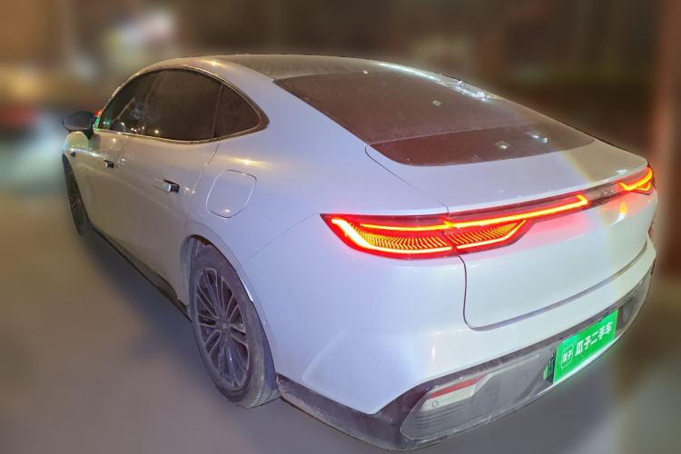 Used Geely Galaxy Galaxy 8 2025 130km EM-i Prestige Edition
