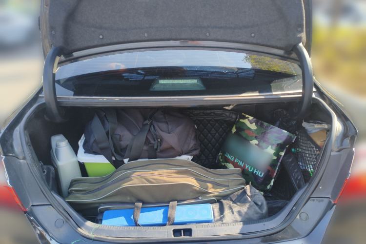 Used Toyota Camry 2016 Dual-Engine 2.5 HG 10th Anniversary Deluxe Navigation Edition