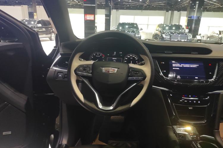 Used Cadillac XT6 2022 2.0T Six-Seater Two-Wheel-Drive Luxury Version