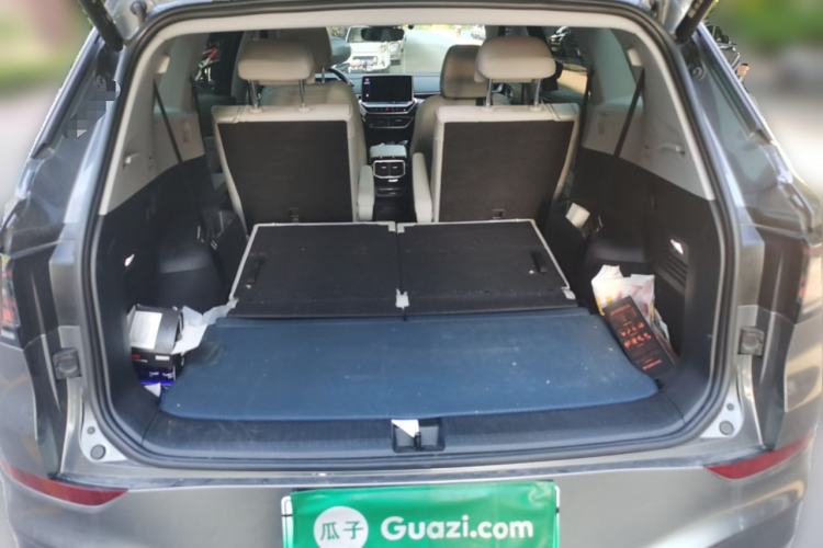 Used Volkswagen ID.6 X 2023 Ultra-Intelligent Long-Range Version
