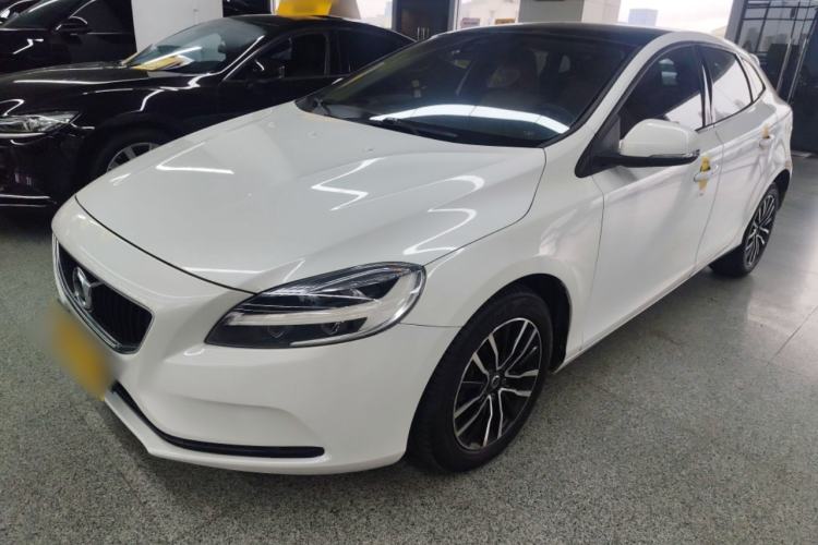 Used Volvo V40 2017 T3 Zhiyi Edition