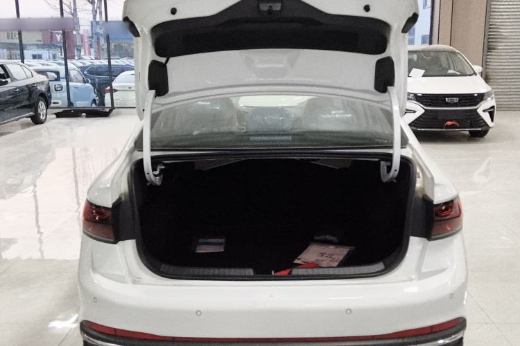 Used Volkswagen Sagitar 2025 300TSI DSG Flyover Edition Trunk