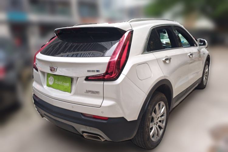 Used Cadillac XT4 2022 28T Two-Wheel-Drive Luxury Version Rear Right 45 Deg