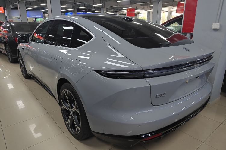Used Nio ET5 2025 75 kWh Exterior 2