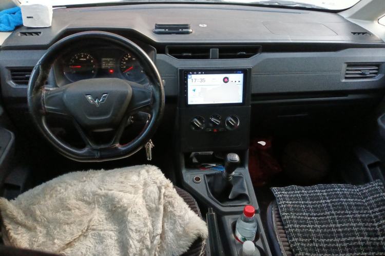 Used Wuling Hongguang PLUS 2020 1.5L Manual Standard Edition 7-Seater
