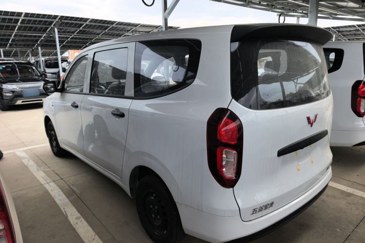 Used Wuling Hongguang New Energy 2024 All-Electric Model 300KM Standard Version

