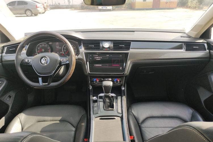 Used Volkswagen Phideon 2019 380TSI Two-Wheel Drive Business Edition China VI Standard