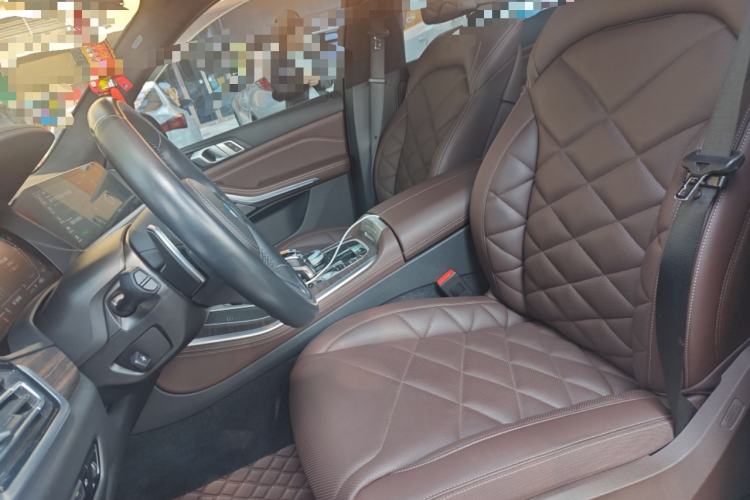 Used BMW X5 2022 xDrive 40Li M Sport Package