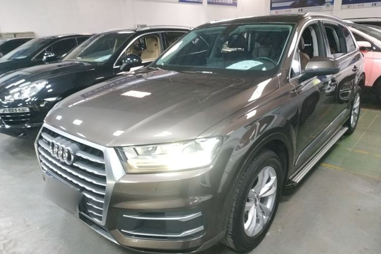 Used Audi Q7 2018 40 TFSI Comfort Model