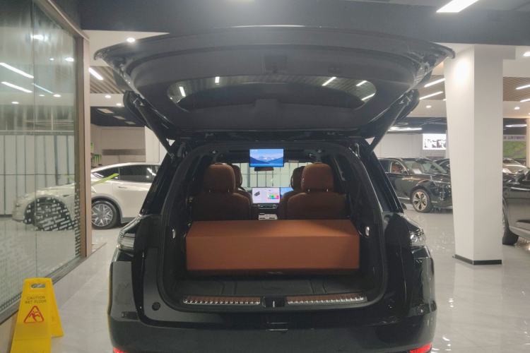 Used Li Auto L9 2023 Pro Model
