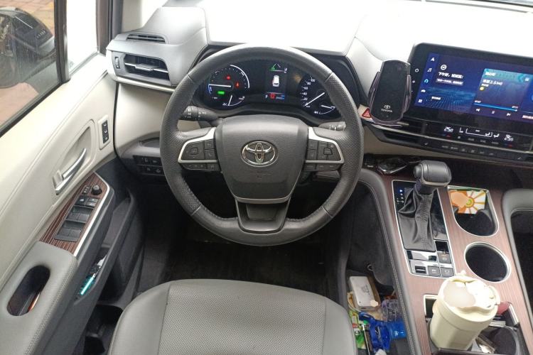 Used Toyota Granvia 2023 2.5L Hybrid Prestige PLUS Edition Steering Wheel