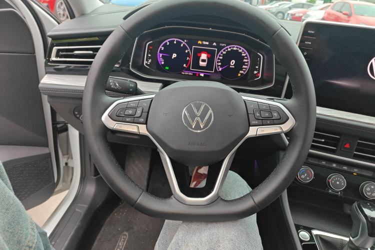 Used Volkswagen Sagitar 2025 Revised Version Three 300TSI DSG Excellence Edition Steering Wheel