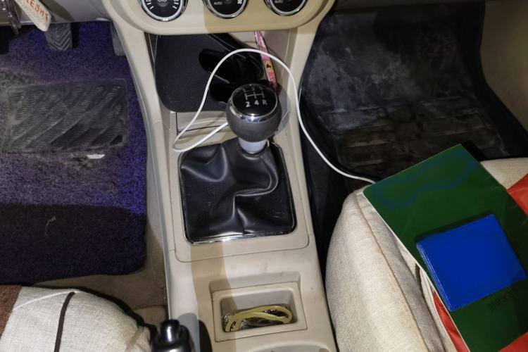 Used Mitsubishi Lancer EX 2011 Fashion Edition 1.8L Manual Smart Type Gear Lever