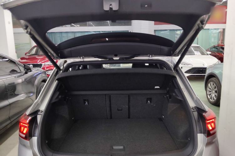 Used Volkswagen T-ROC 2020 280TSI DSG Two-Wheel-Drive Luxury Version
