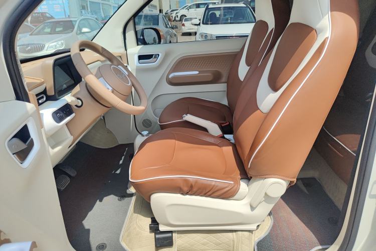 Used Wuling Hongguang MINIEV 2024 3rd Generation 215km Youth Edition Left Front Seat