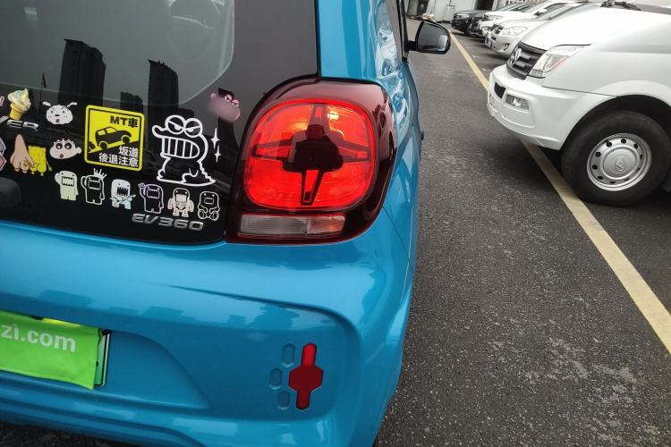 Used Roewe Clever 2022 311km QiQi BoBo Edition Right Rear Taillight