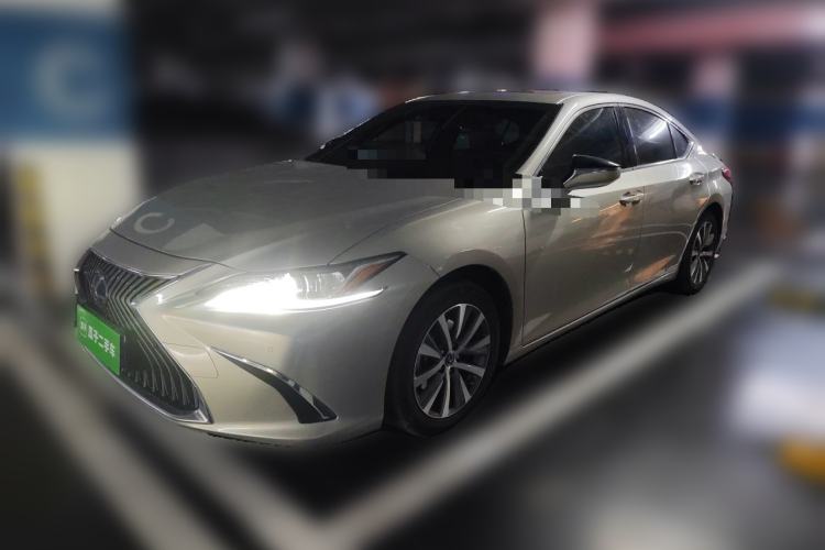 Used Lexus ES 2020 300h Premier Edition