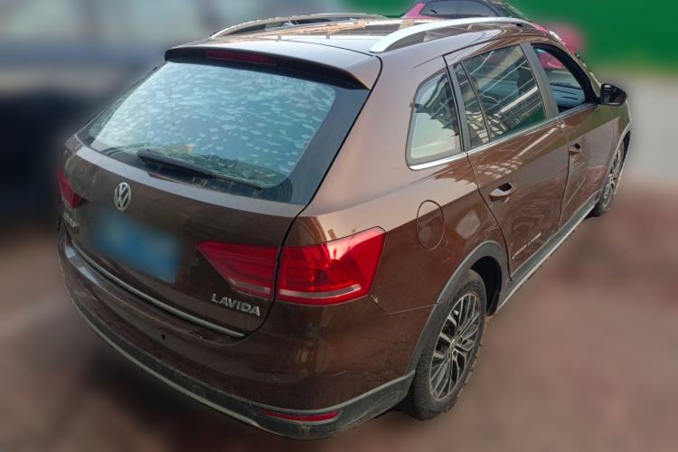 Used Volkswagen Cross Lavida 2014 1.6L Automatic Rear Right 45 Deg