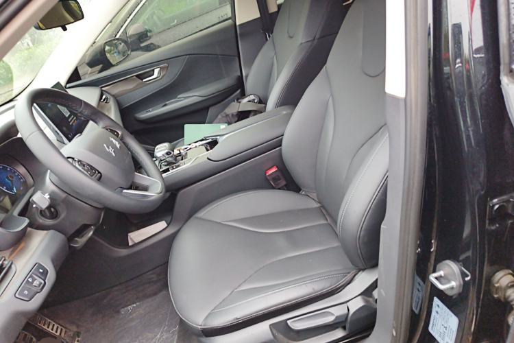 Used Hongqi E-QM5 2022 431 km Charge & Enjoy Edition