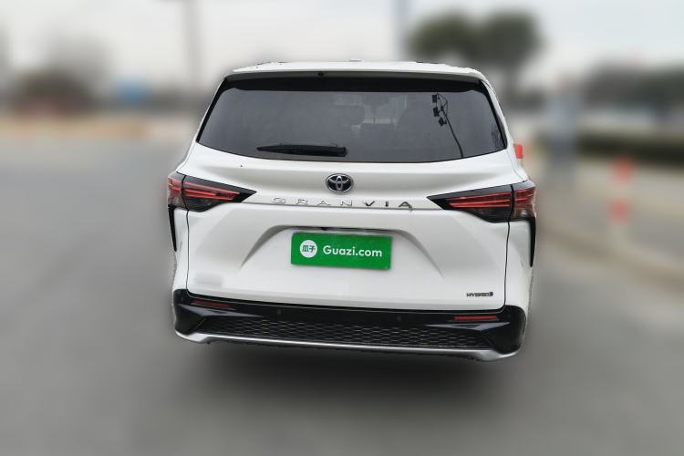 Used Toyota Granvia 2023 2.5L Hybrid Prestige PLUS Edition