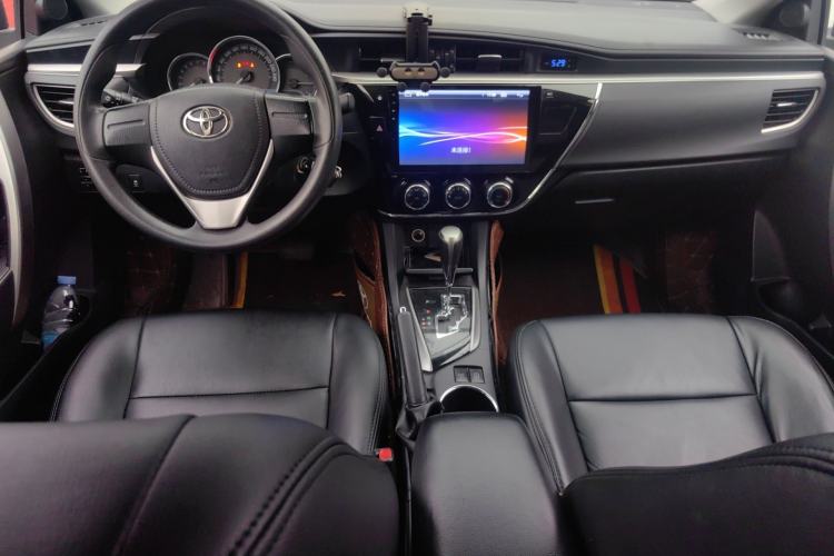 Used Toyota Corolla 2017 1.2T CVT GL Center Console