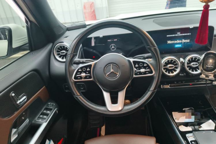Used Mercedes-Benz GLB 2020 GLB 200 Dynamic Edition Steering Wheel