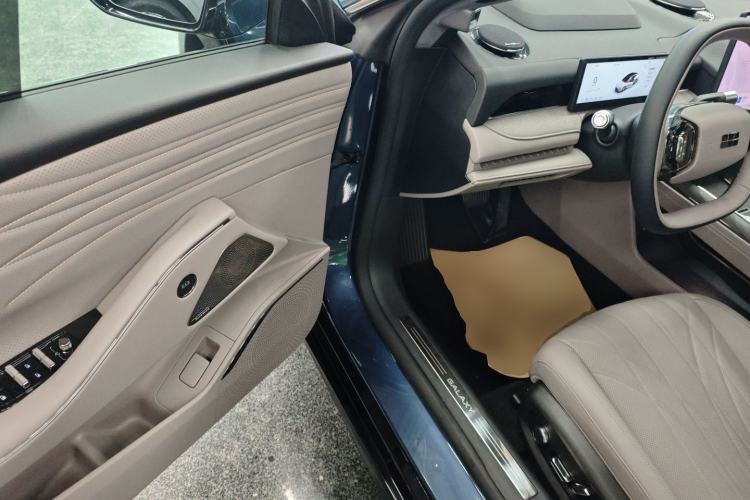 Used Geely Galaxy 8 2025 130km EM-P Starship Edition Driver Seat