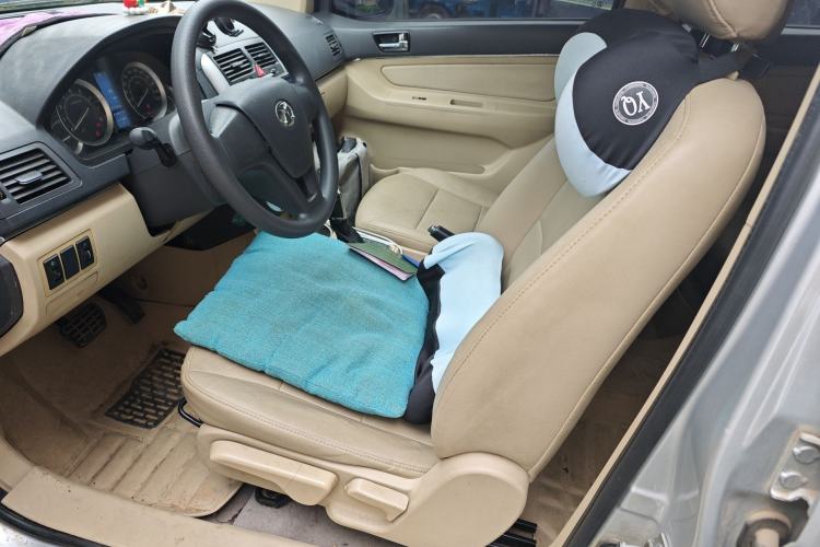 Used BAIC E Series 2013 Hatchback 1.5L Automatic Lotte Edition Left Front Seat