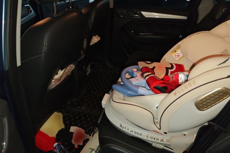 Used Roewe RX5 New Energy 2017 ERX5 EV400 Electric Internet Supreme Edition
