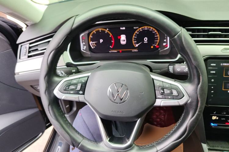 Used Volkswagen Magotan 2020 330TSI DSG Luxury Edition Steering Wheel