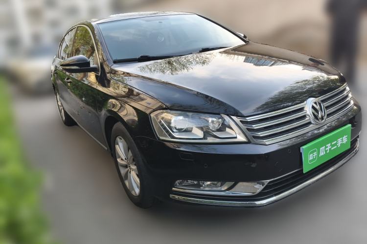 Used Volkswagen Magotan 2015 2.0 TSI Luxury Model Front Right 45 Deg