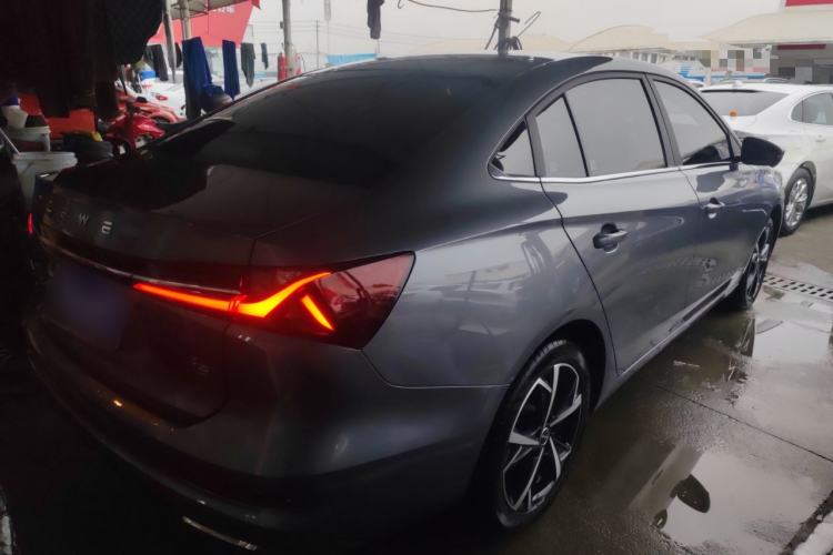 Used Roewe i5 2024 1.5L CVT Luxury Edition
