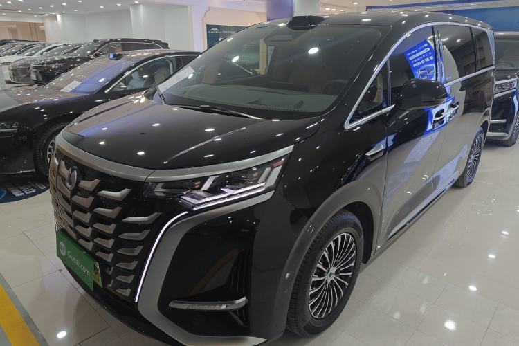 Used Denza D9 2025 DM-i Intelligent Drive 1020 Four-Wheel Drive Prestige Model