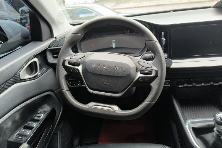 Used Baojun RM-5 2019 1.5T Manual Elite Version with 24-Hour Online Service 7 Seats