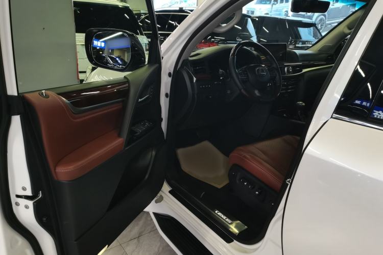 Used Lexus LX 2019 570 Dynamic Luxury Edition
