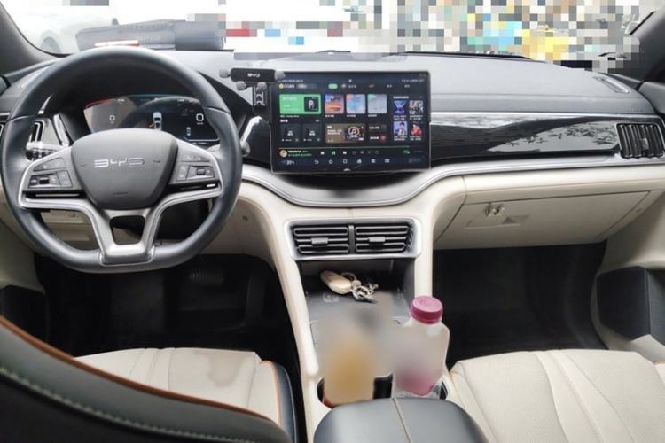 Used BYD Song PLUS New Energy 2023 Champion Edition EV 520KM Flagship Model Interior 2