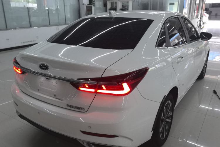 Used Ford Escort 2021 1.5L Automatic Diamond Edition
