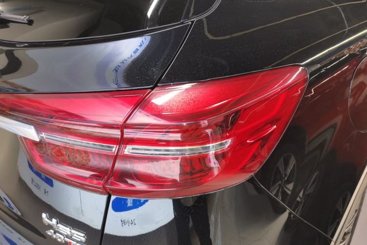 Used Hongqi HS5 2022 Facelifted Version 2.0T Smart Connect Flagship All-Wheel-Drive Edition
