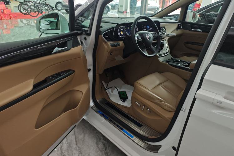 Used Buick GL8 2021 ES Land Cruiser 653T Luxury Edition
