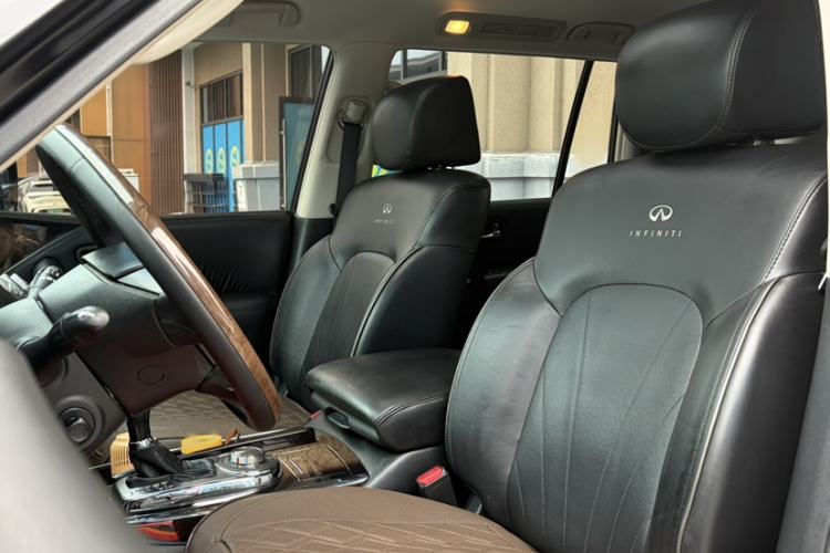 Used Infiniti QX80 2013 5.6L 4WD
