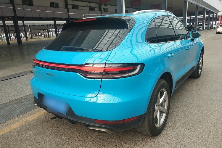 Used Porsche Macan 2018 Macan 2.0T Rear Right 45 Deg