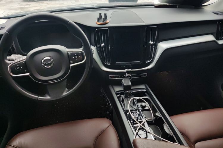 Used Volvo XC60 2020 T5 4x4 Zhiyi Luxury Edition