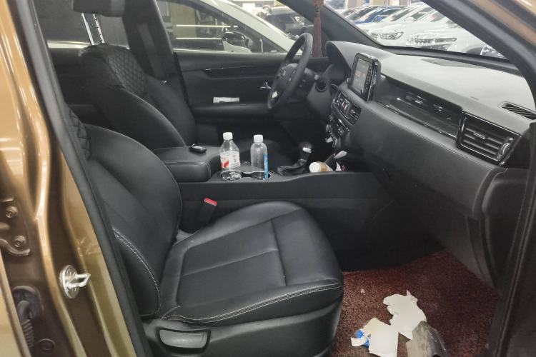 Used Kia KX7 2017 2.0T Automatic Two-Wheel Drive GLS 7-Seater
