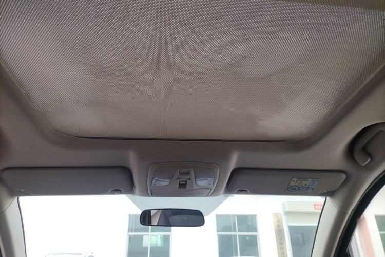 Used Suzuki S-Cross 2014 1.6L CVT Two-Wheel Drive Elite Version Headliner