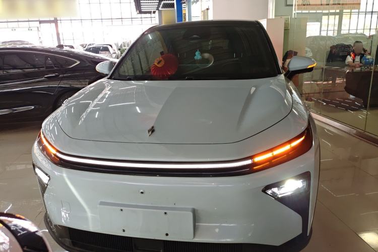 Used Livan 7 2023 605 km ZHU FENG Front